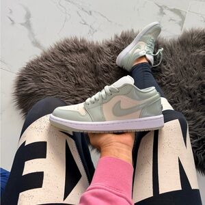 Air Jordan 1 Low SE
